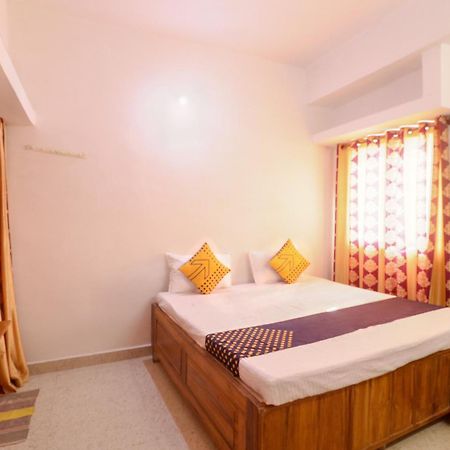 SPOT ON 61224 Hotel Om Kanha Bilāspur Exterior foto