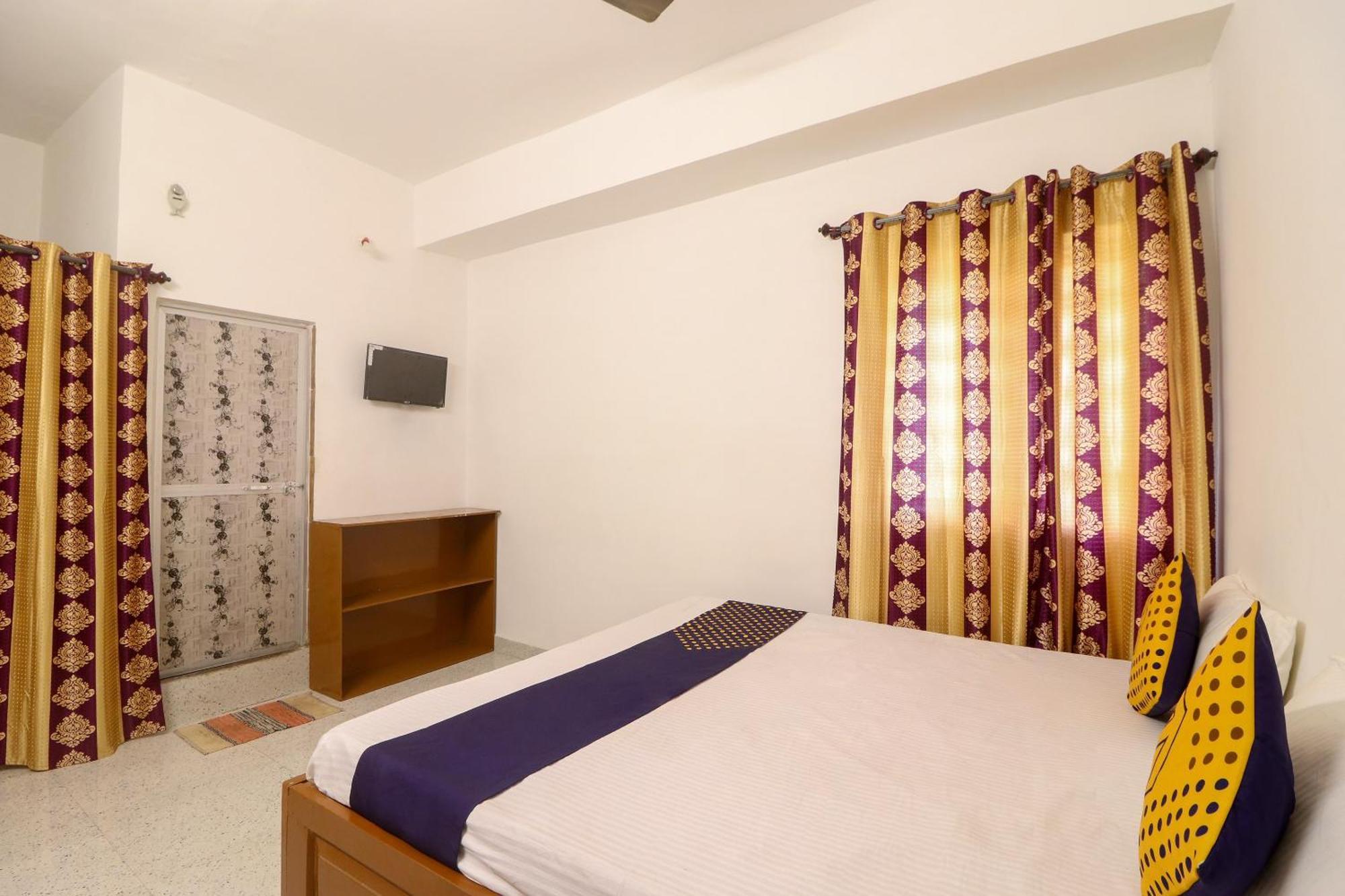 SPOT ON 61224 Hotel Om Kanha Bilāspur Exterior foto