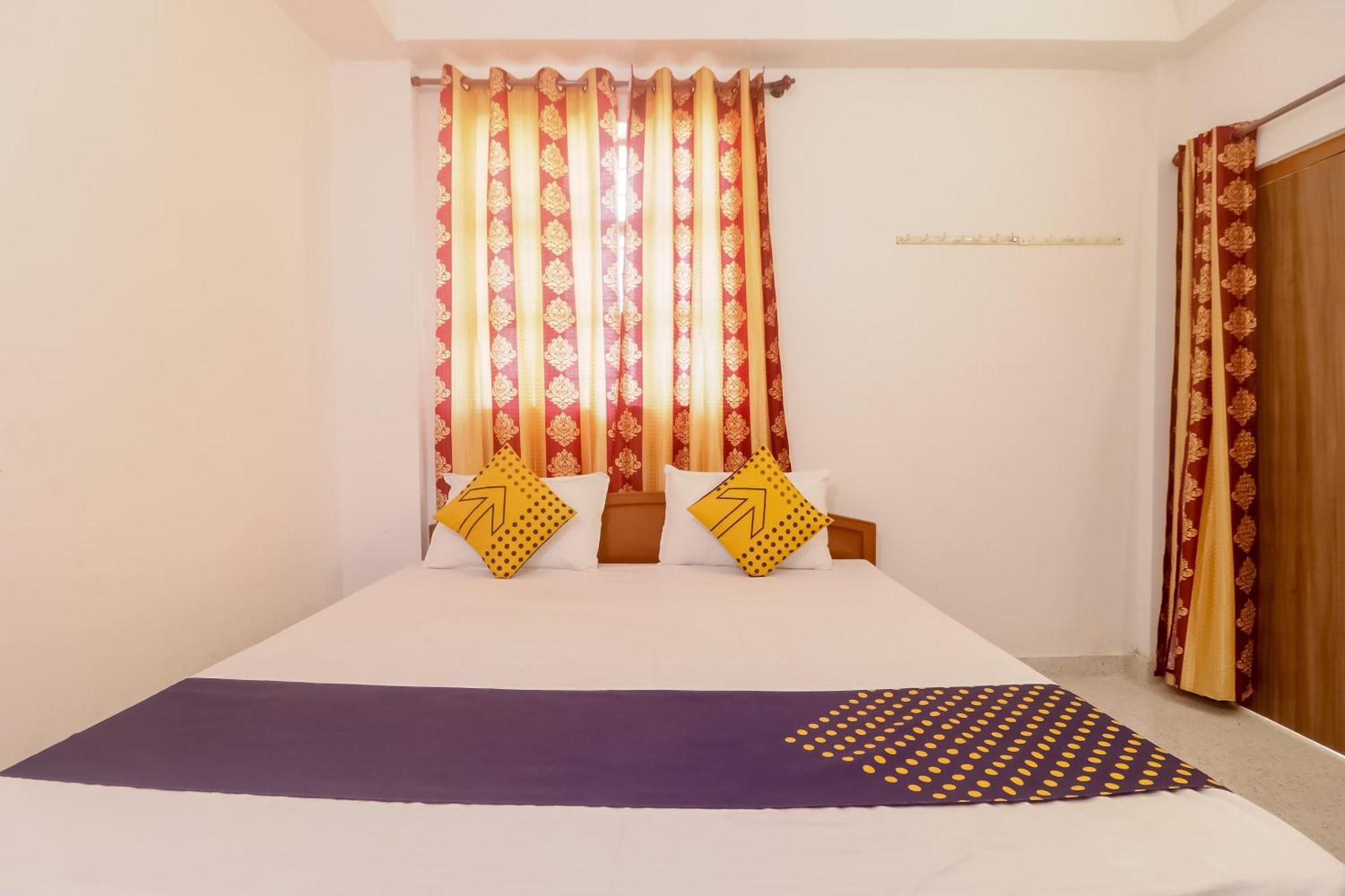 SPOT ON 61224 Hotel Om Kanha Bilāspur Exterior foto